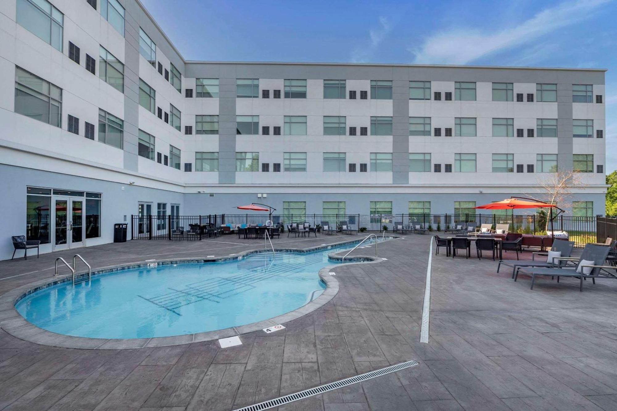 Cambria Hotel Nashville Airport Eksteriør bilde